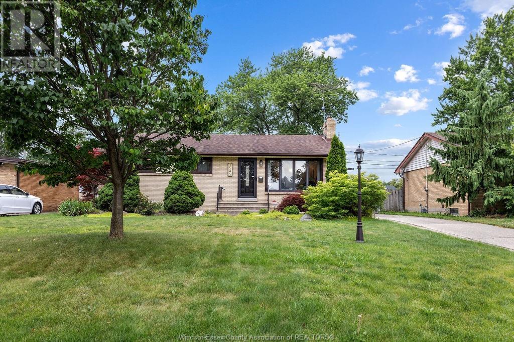 3545 Glenwood, Windsor, ON N9E 2Y6