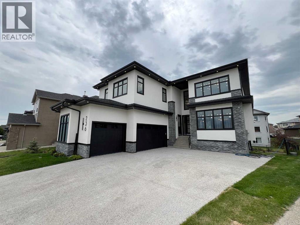 236 E Lakeview Pl, Chestermere, AB T1X 0A2