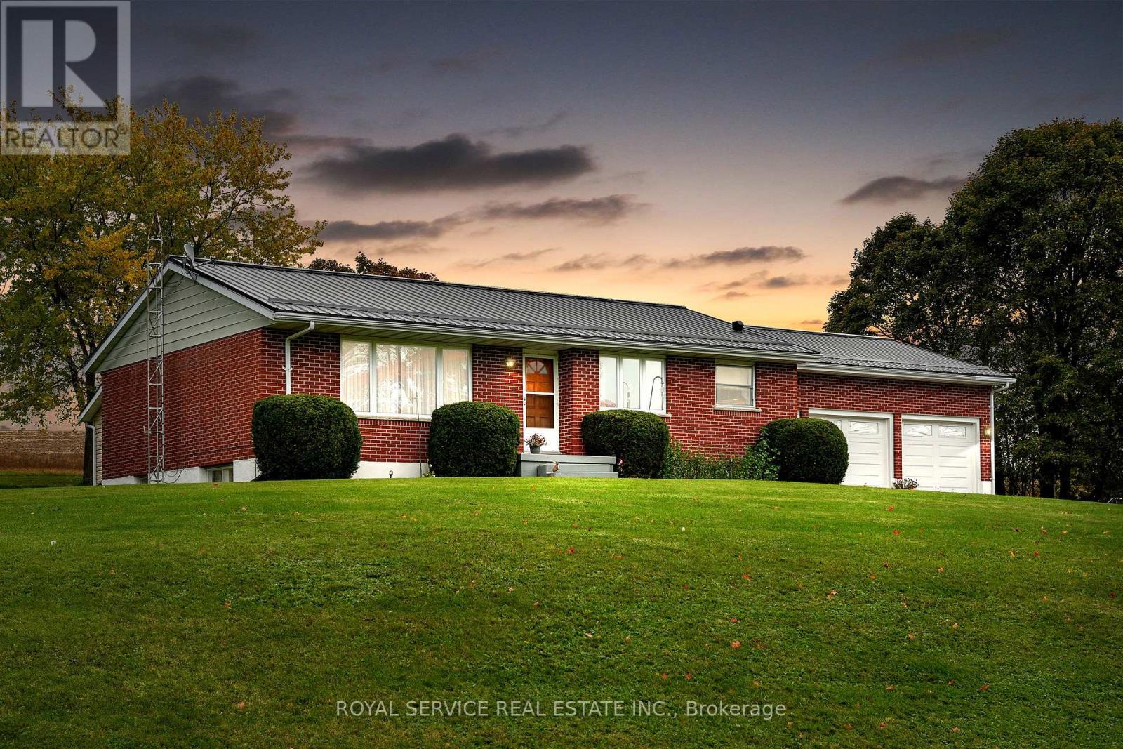 3879 Burnham St N, Hamilton, ON K9A 4J9