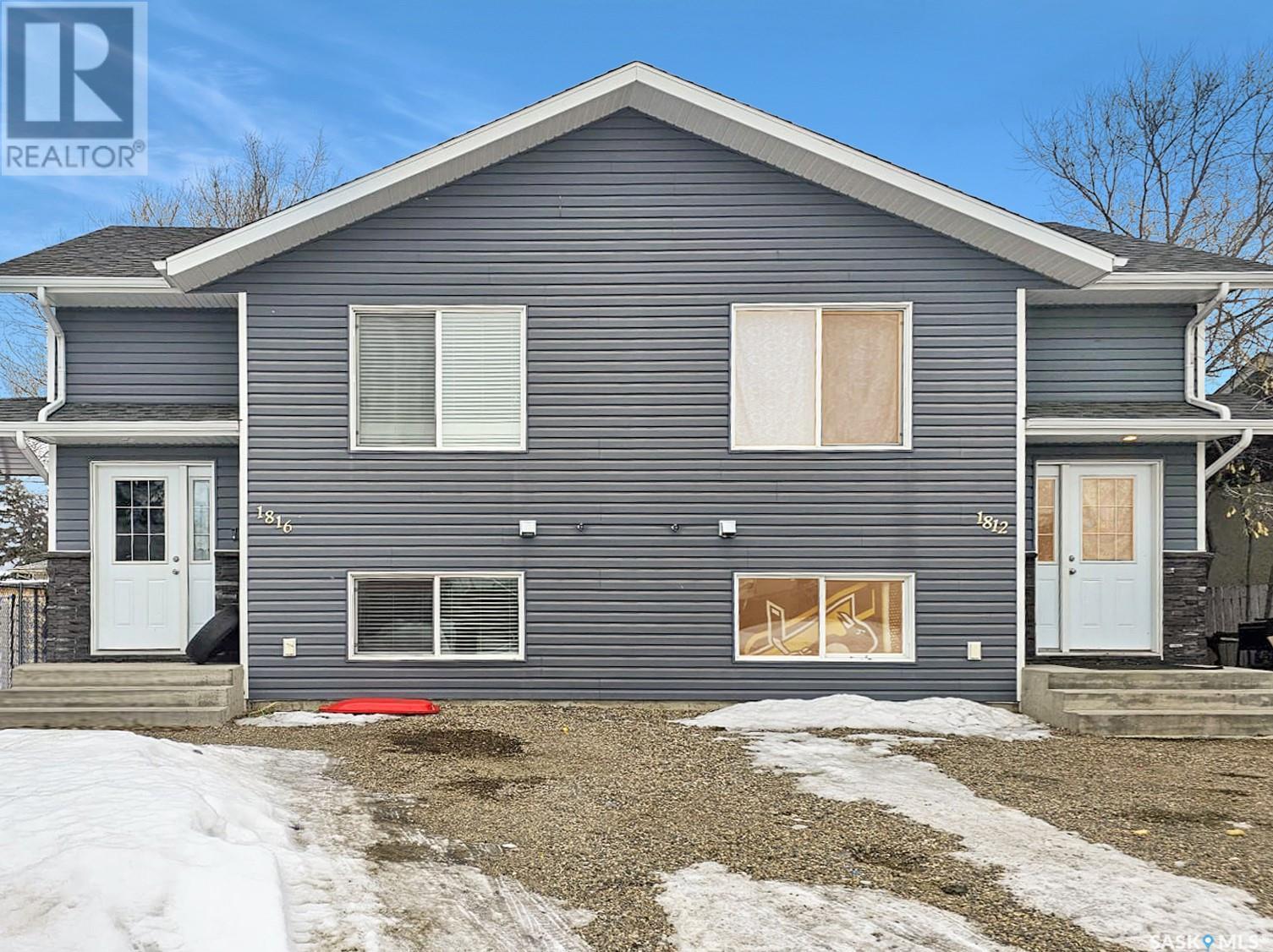1812-1816 16th St W, Prince Albert, SK S6V 5Y2