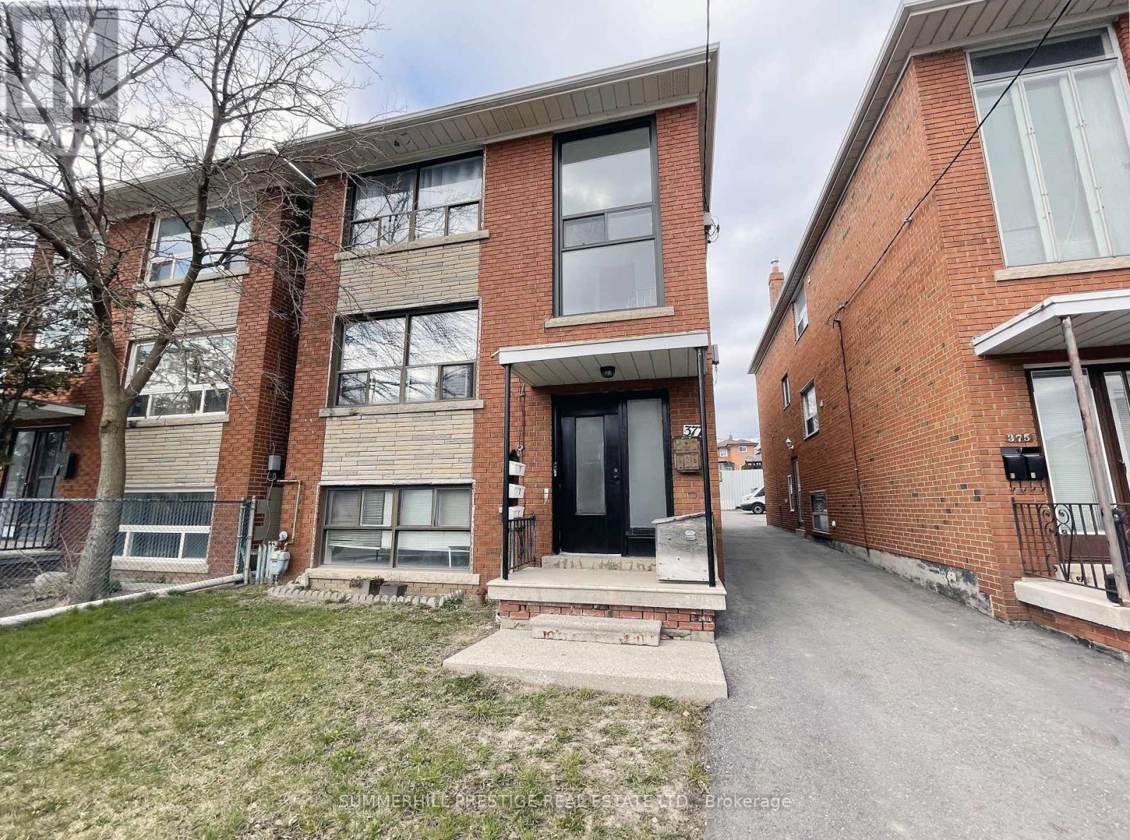 377 Caledonia Rd, Toronto, ON M6E 4T7
