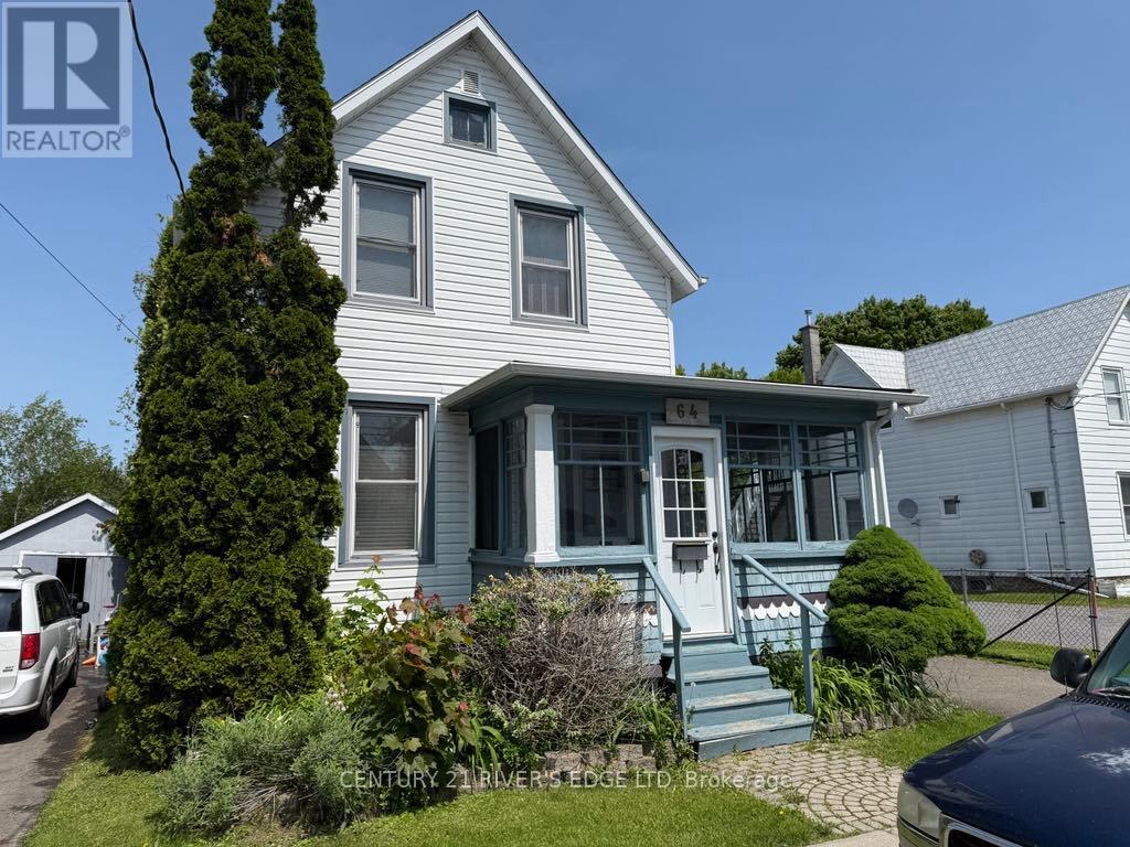 64 Abbott St W, Brockville, ON K6V 4A6