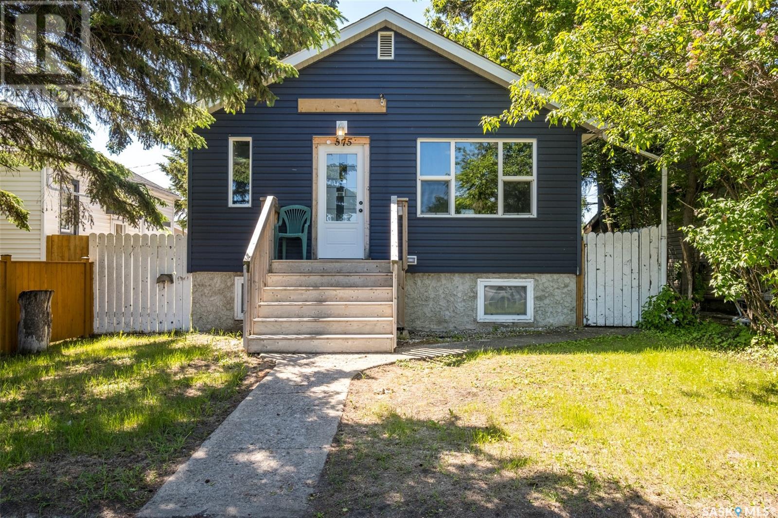 575 12 Street East, Prince Albert, SK S6V 1C5