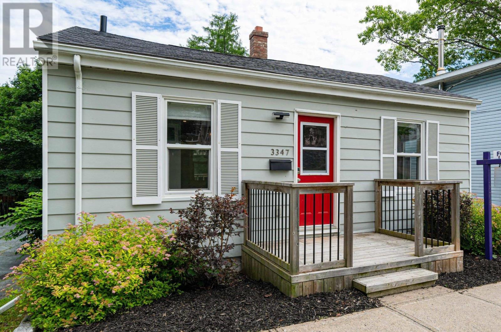 3347 Agricola St, Halifax, NS B3K 4H8