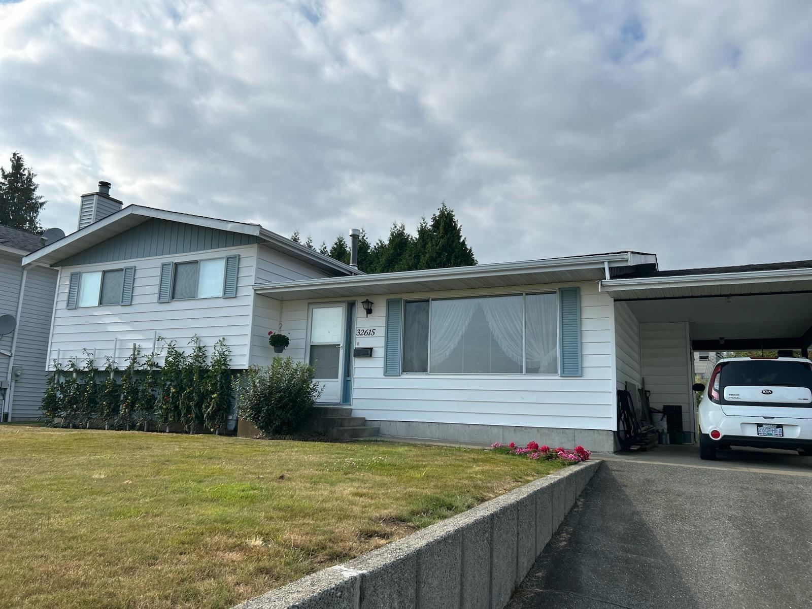 32615 Fleming Ave, Mission, BC V2V 2G8