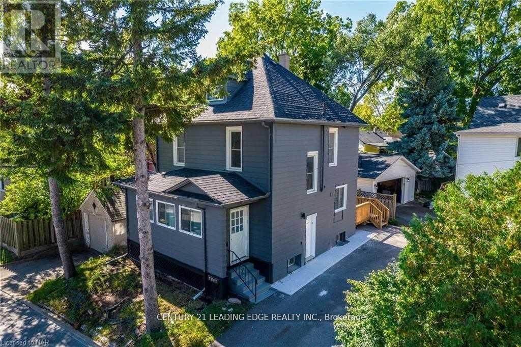 5595 Wesley Pl, Niagara Falls, ON L2E 3Z4