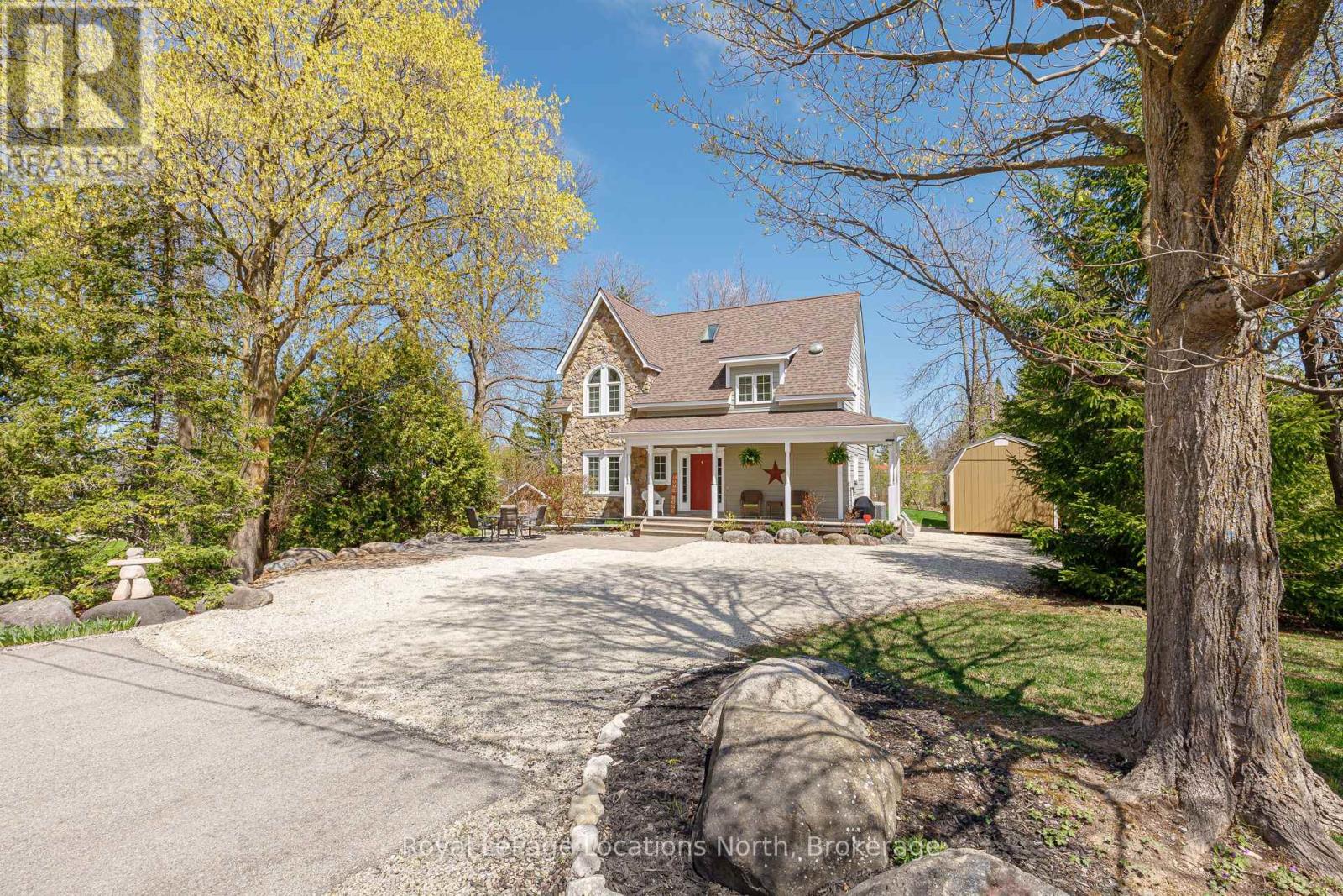 213 Camperdown Rd, The Blue Mountains, ON N0H 1J0