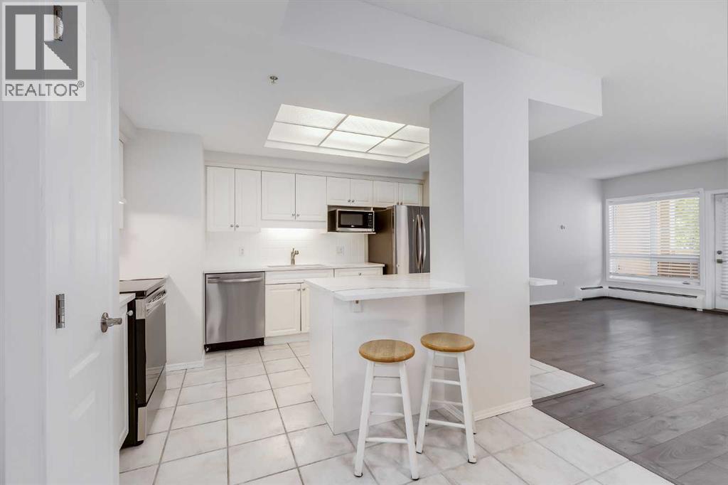 114 15 Avenue Sw Unit 205, Calgary, AB T2R 0P5