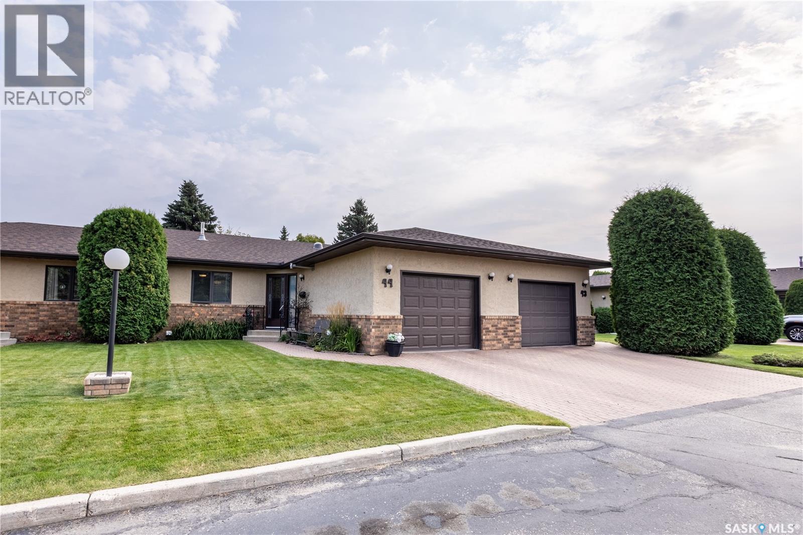 3415 Calder Crescent Unit 44, Saskatoon, SK S7J 5A3