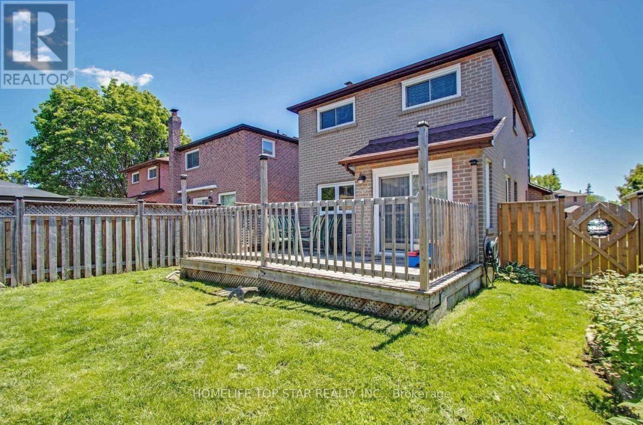 32 Millington Cres, Ajax, ON L1T 1R3