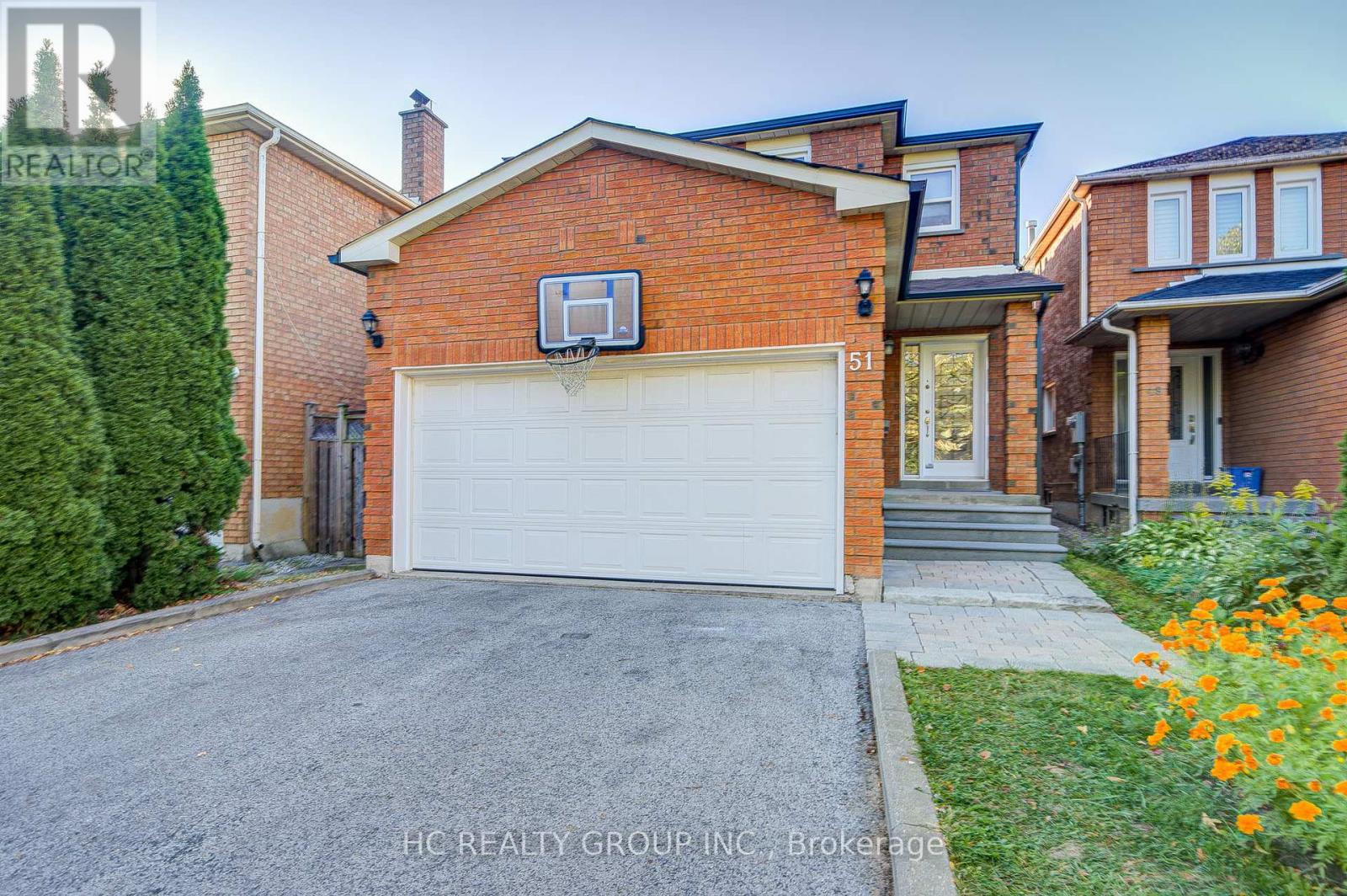 51 Mountfield Cres, Vaughan, ON L4J 7E6