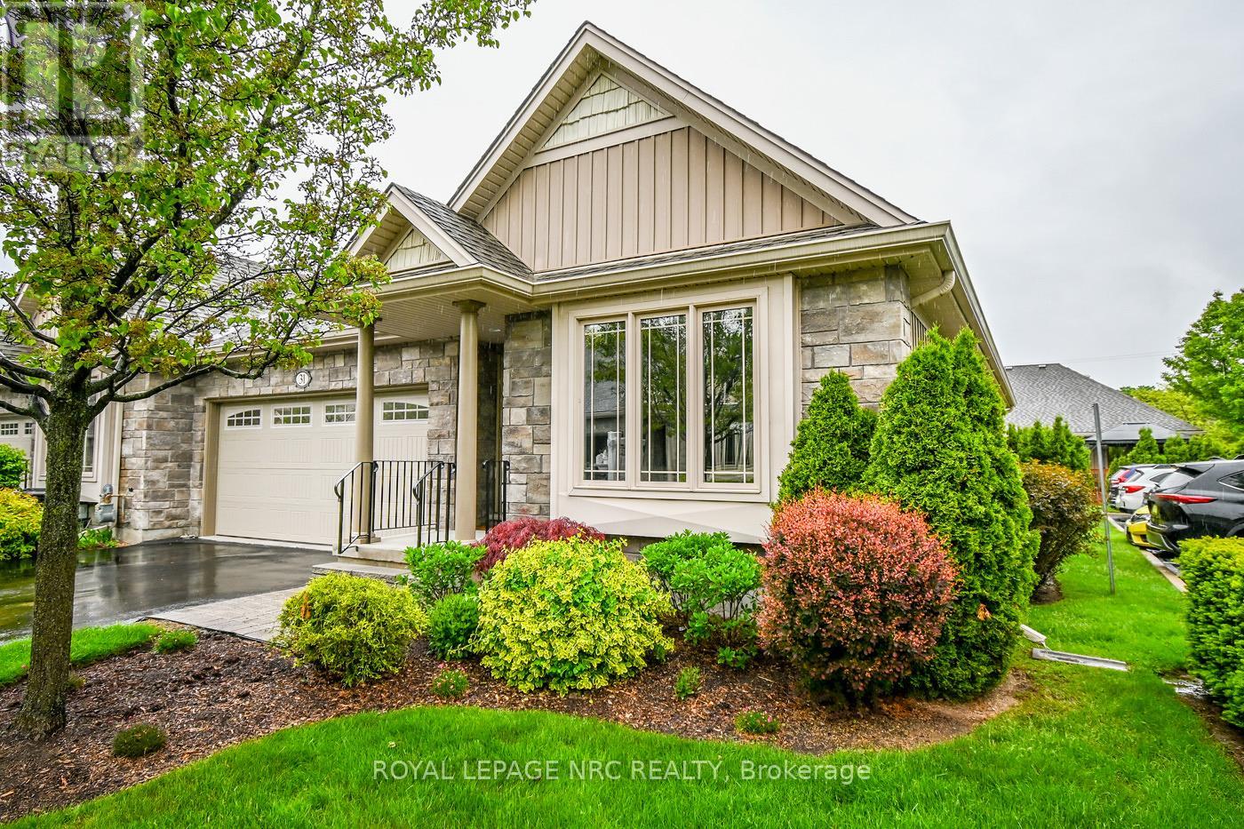 31 70 Elmwood Ave, Welland, ON L3C 0C1
