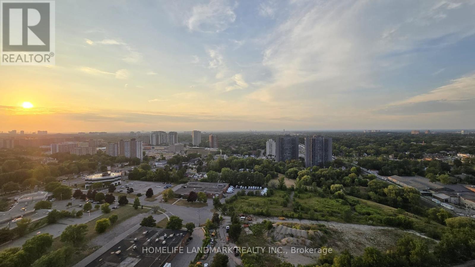 2618 275 Village Green Sq, Toronto, ON M1S 0L8