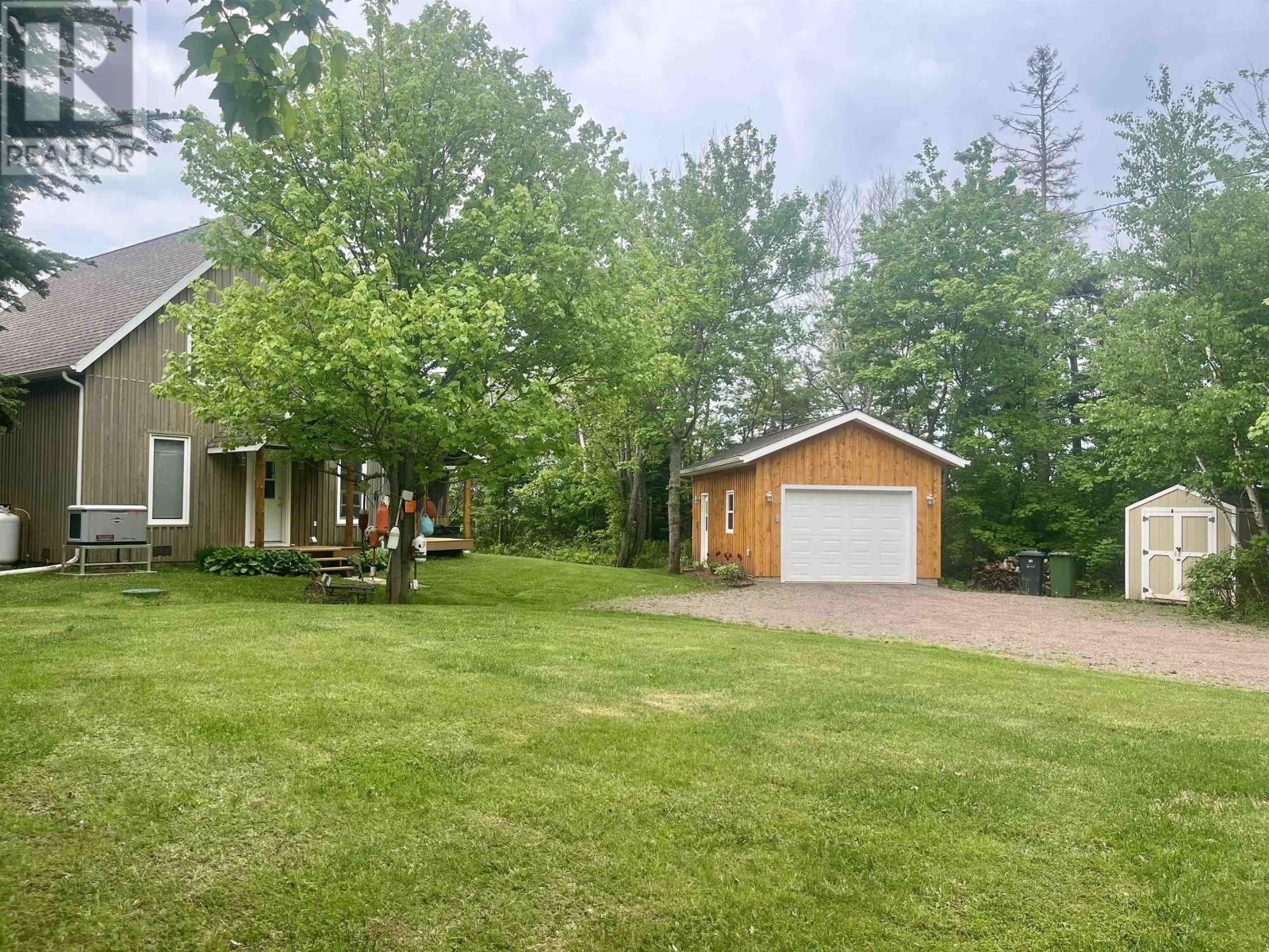 12 Cahill Ln, Tignish, PE C0B 2B0