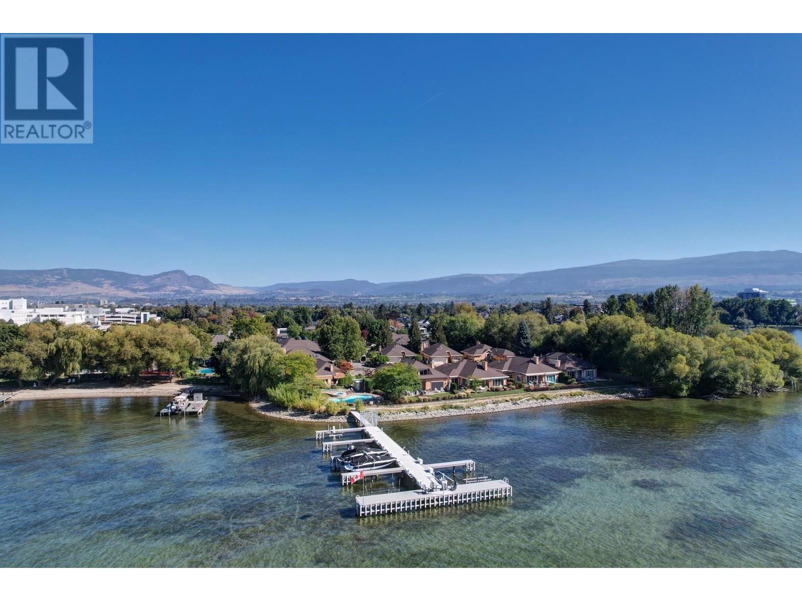 2368 Abbott Street Unit 20, Kelowna, BC V1Y 9G7