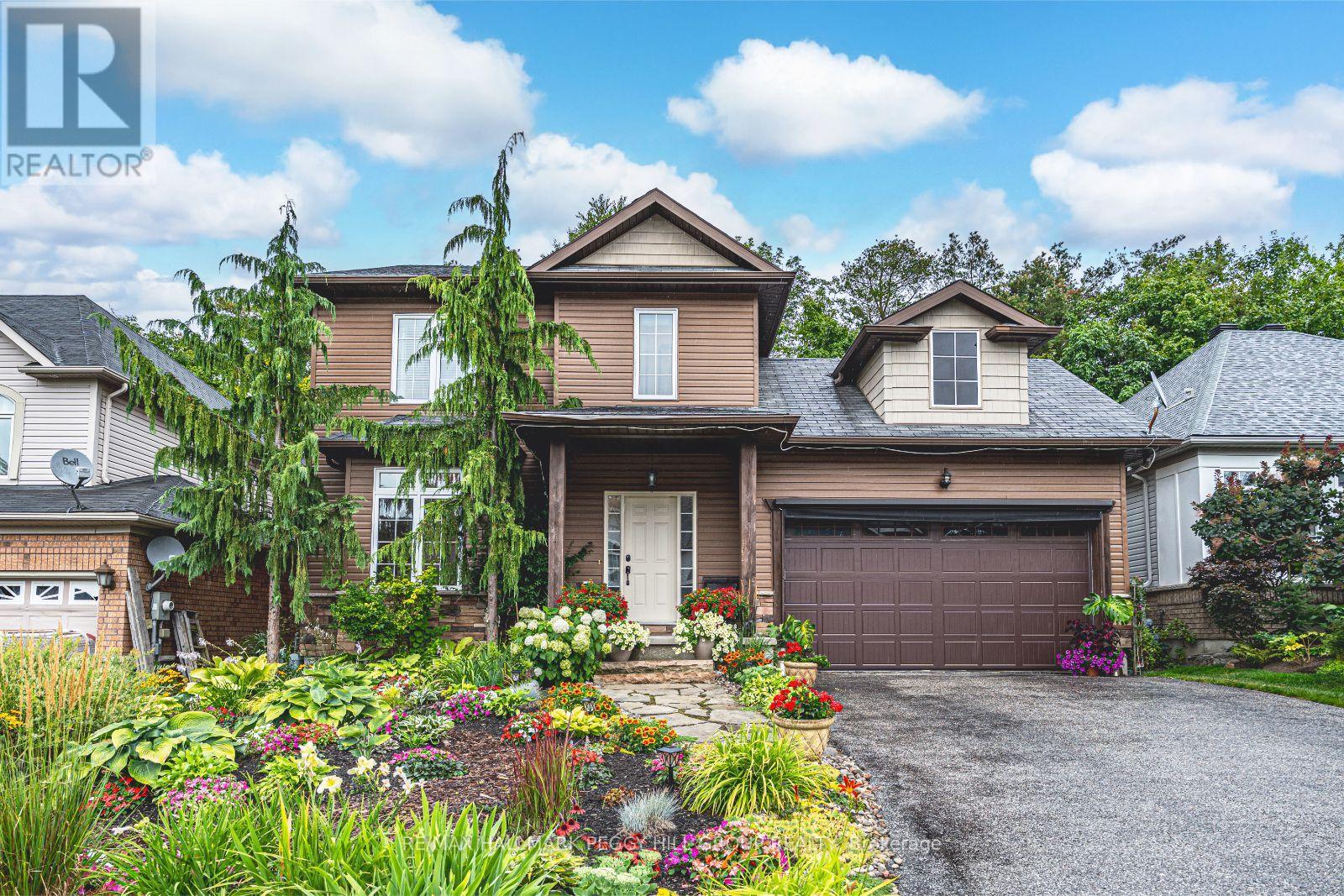 11 Oakmont Ave, Oro-Medonte, ON L0L 2L0