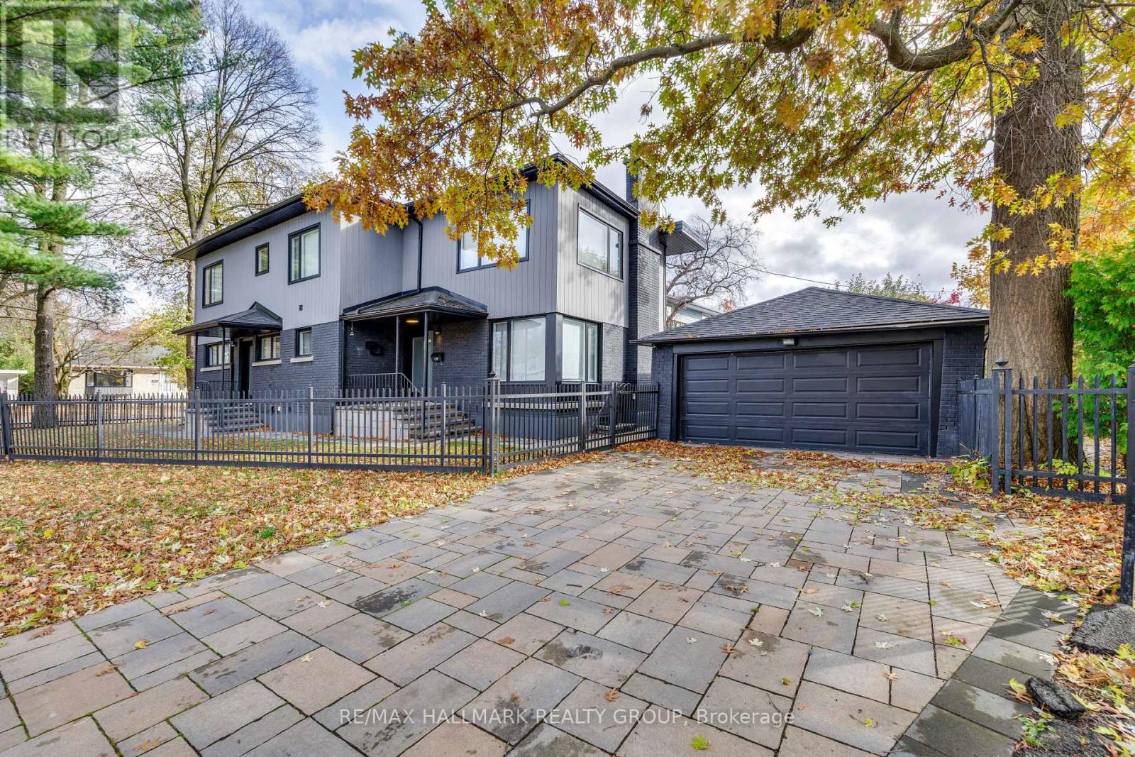 900 Wingate Dr, Ottawa, ON K1G 1S5