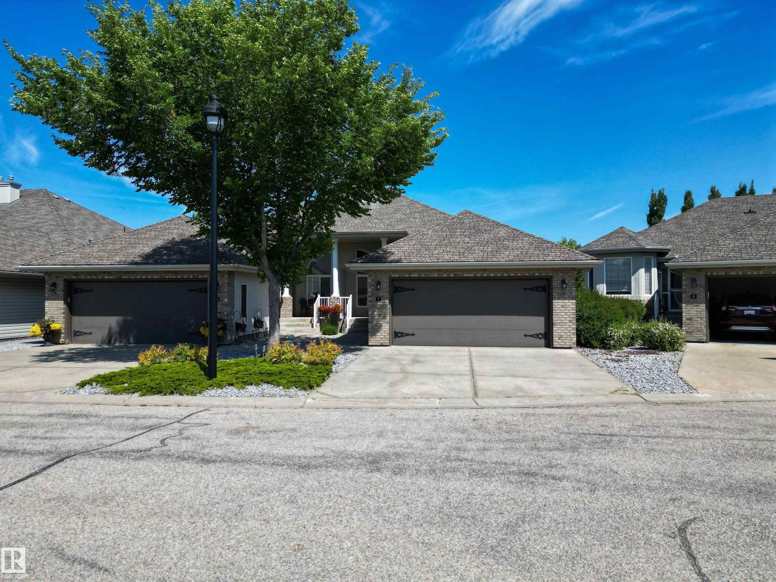 10848 8 Avenue Southwest #unit 7, Edmonton, AB T6W 1G5