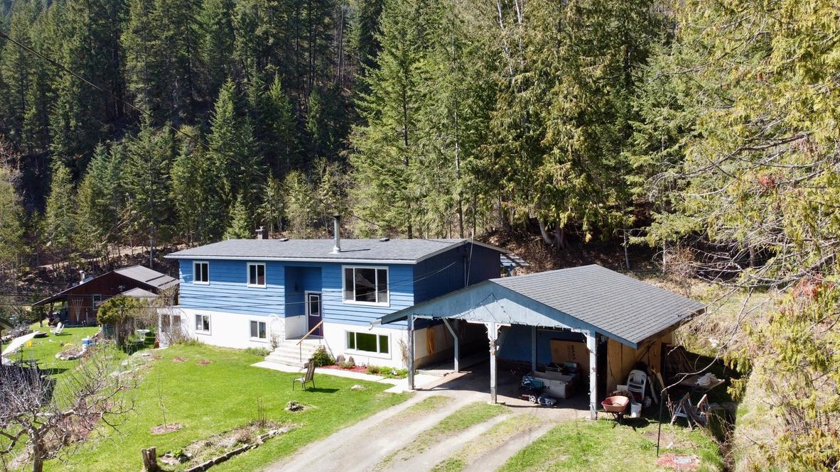 359 Washington St N, Kaslo, BC V0G 1M0 MLS 2477140 Houseful