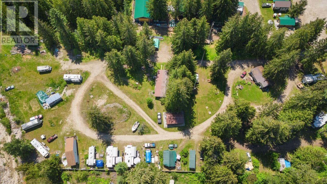 3 Highway Unit 16070 #a, Crawford Bay, BC V0B 1E0