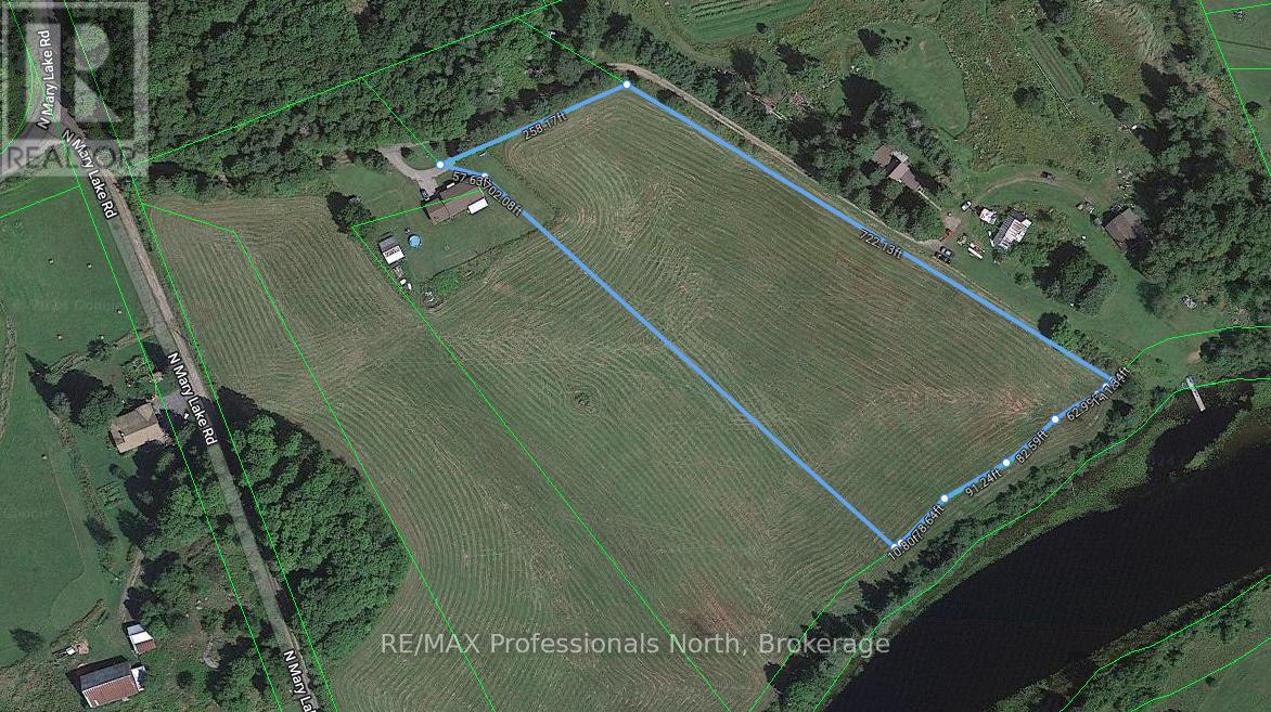 1088 N Mary Lake Rd, Huntsville, ON P1H 2J3