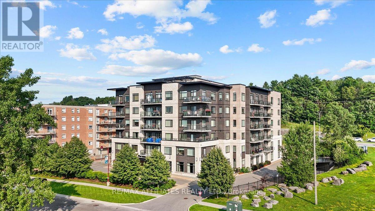 606 310 Centrum Blvd, Ottawa, ON K1E 3X9