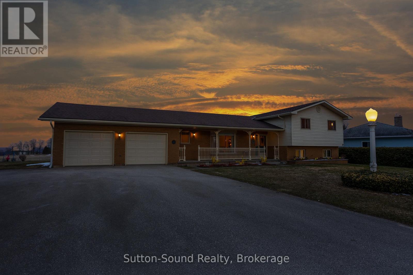 178463 Grey Rd 17 Rd, Georgian Bluffs, ON N4K 5N4