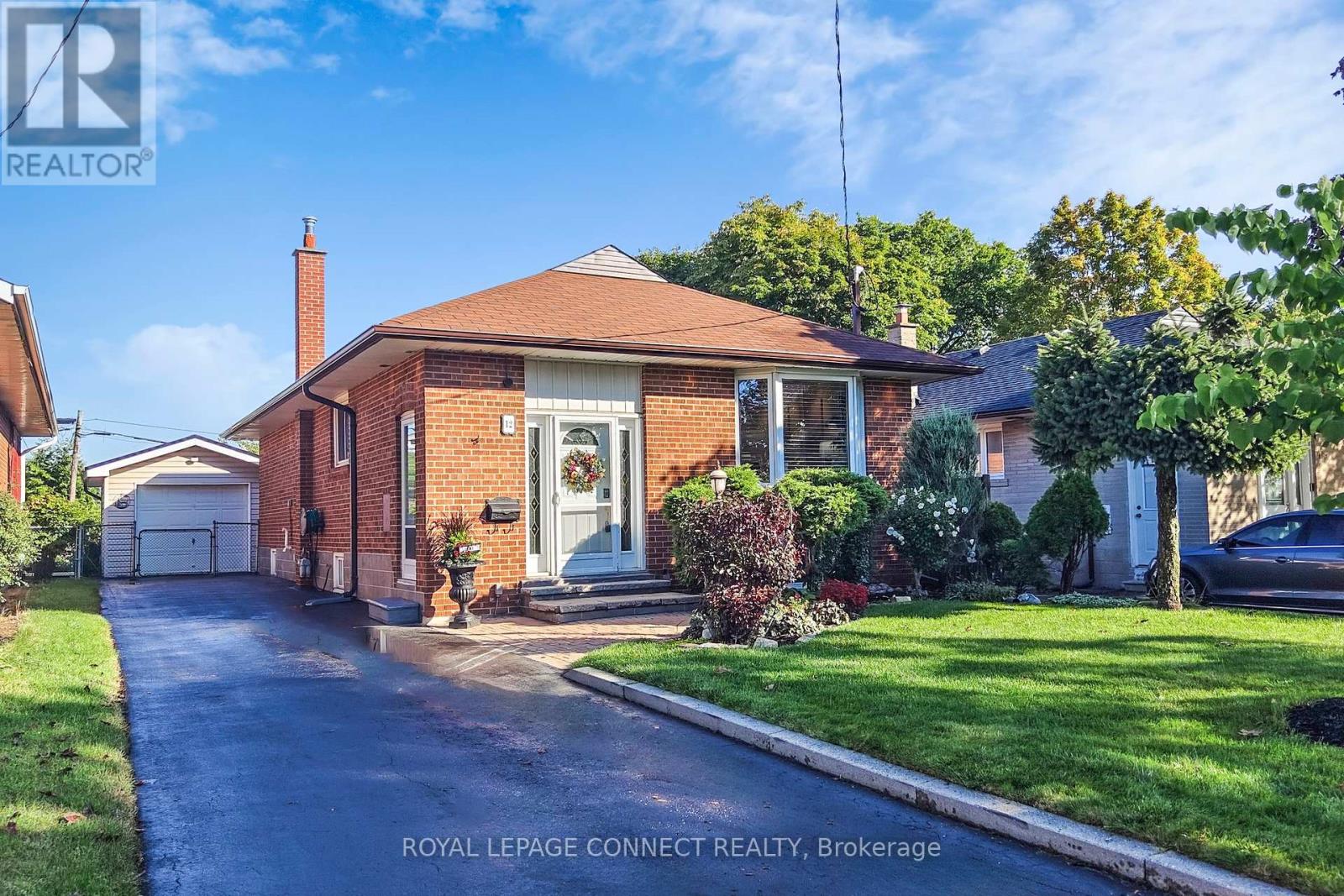 12 Penworth Rd, Toronto, ON M1R 4P3