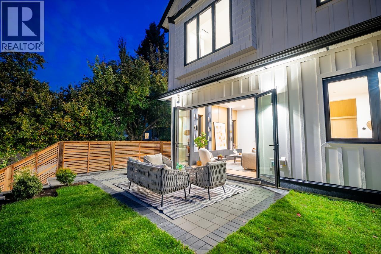 4675 St George St, Vancouver, BC V5V 4A8