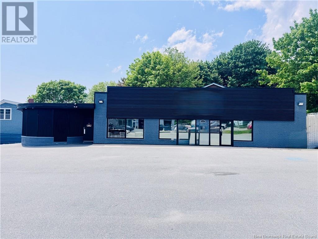 145 Somerset St, Saint John, NB E2K 2X5