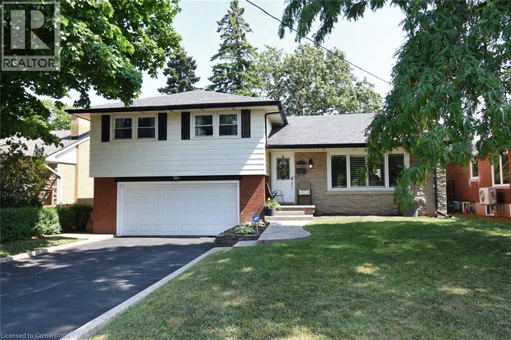 33 Burwell Ave, Stoney Creek, ON L8G 3L8