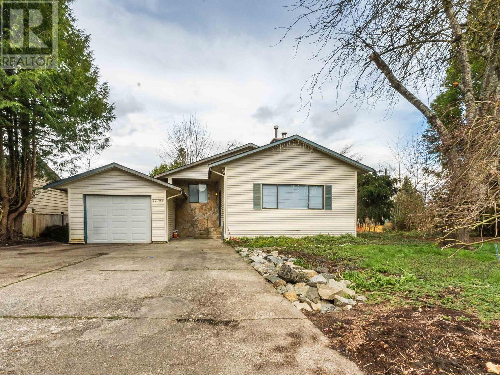 22793 Reid Ave, Maple Ridge, BC V2X 4G7