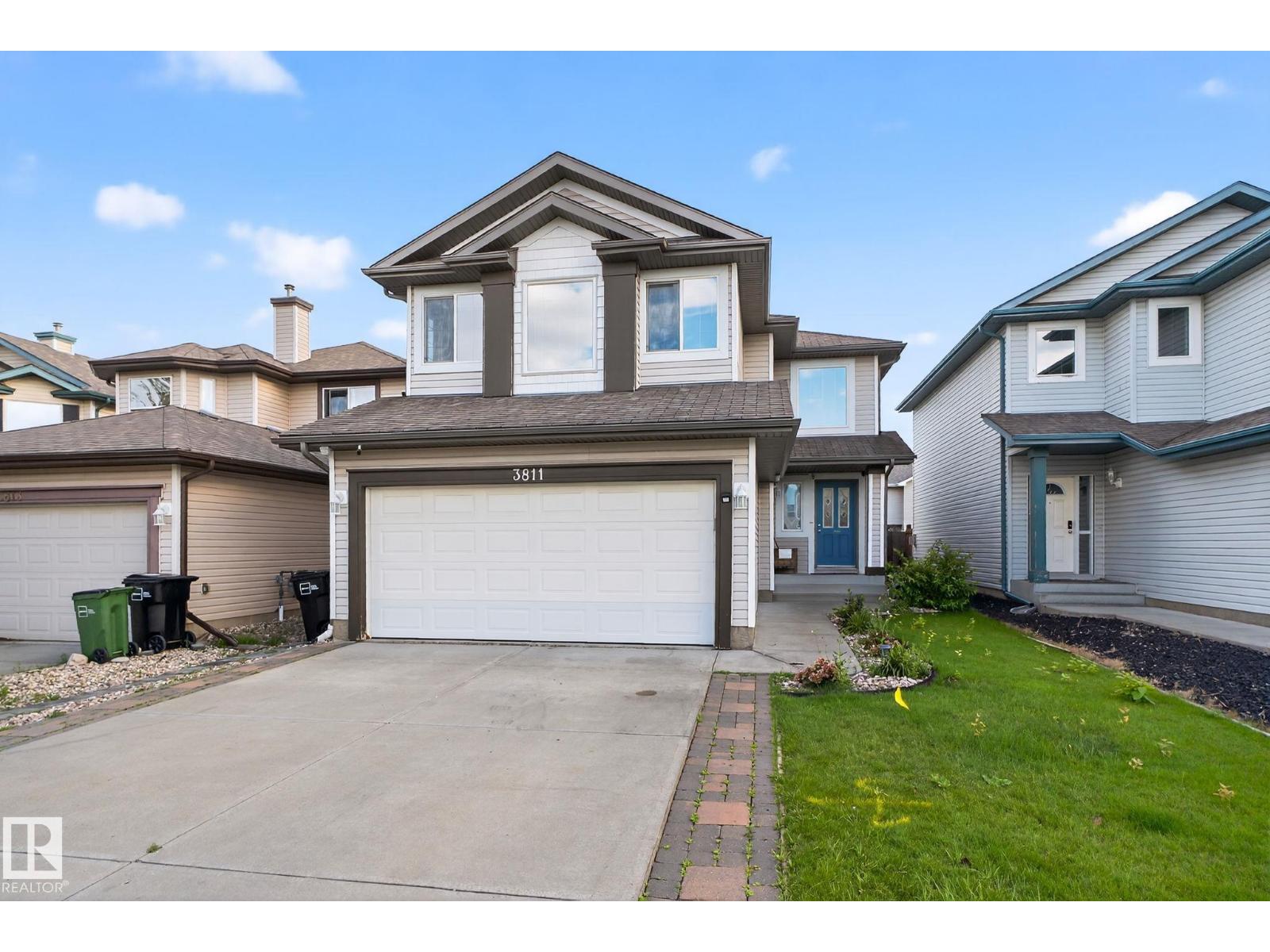 3811 Mclean Cl SW, Edmonton, AB T6W 1R4