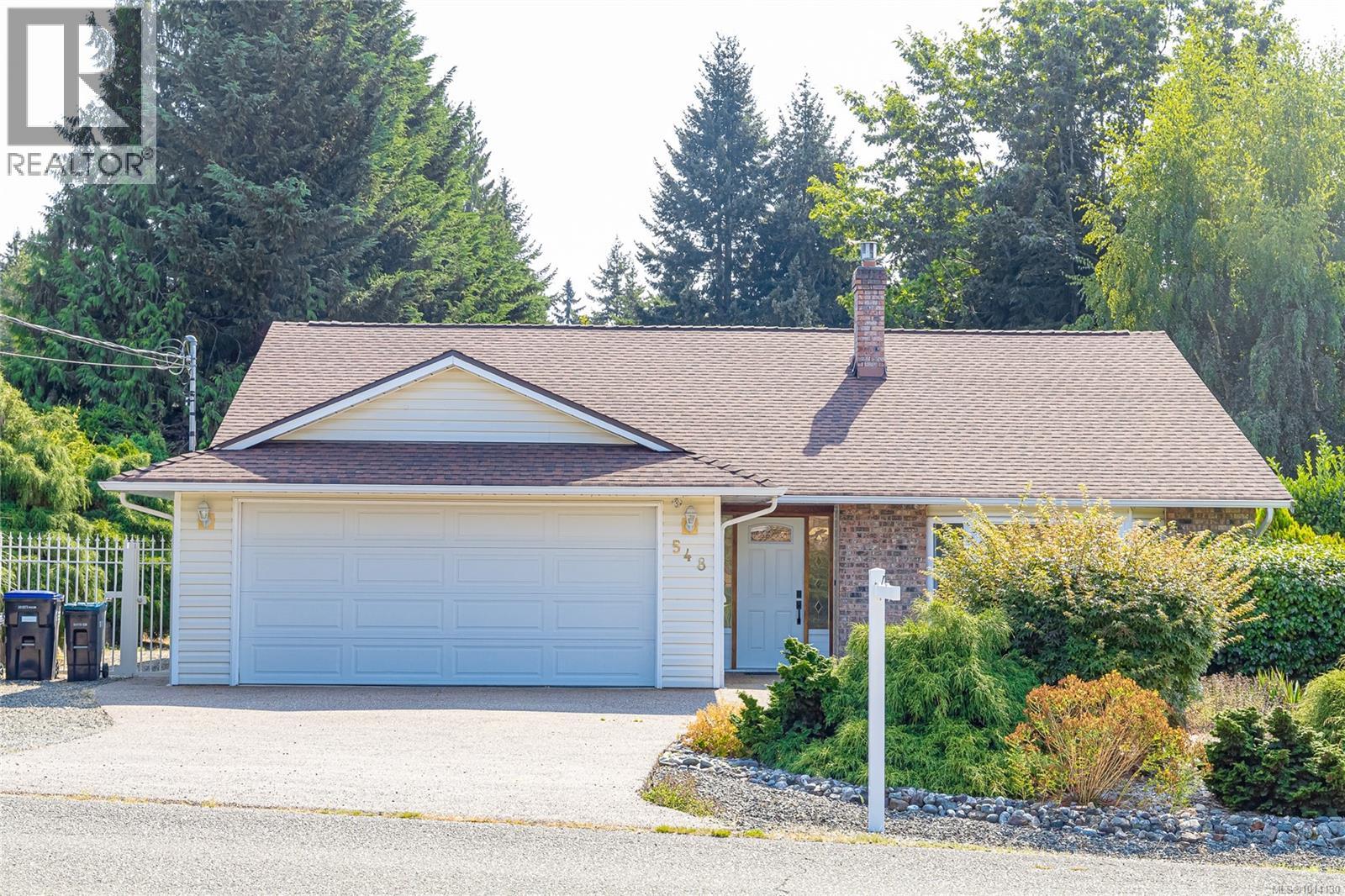 548 Hawthorne Dr, Qualicum Beach, BC V9K 1A5
