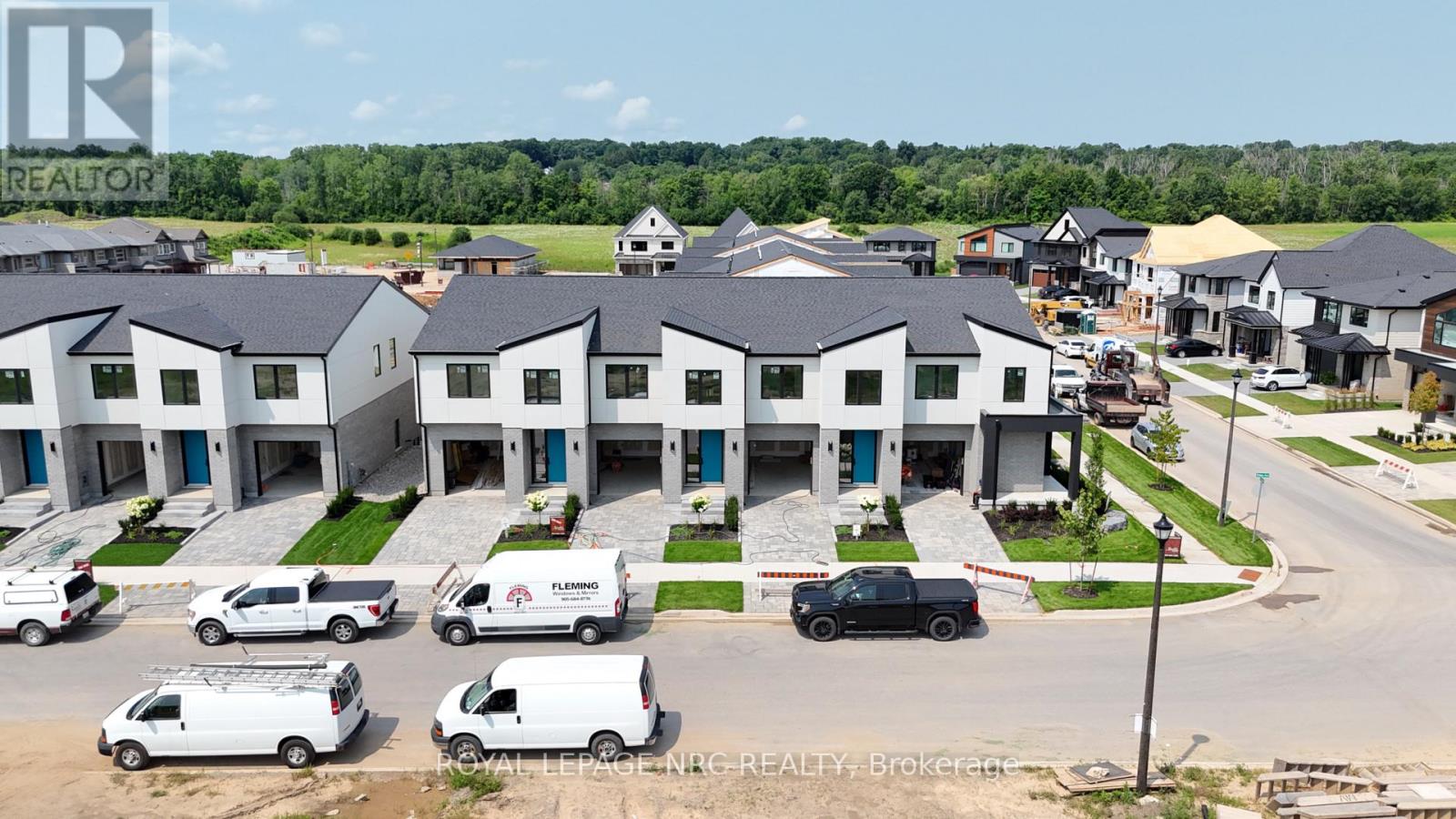 2 Arsenault Cres, Pelham, ON L3B 5N5