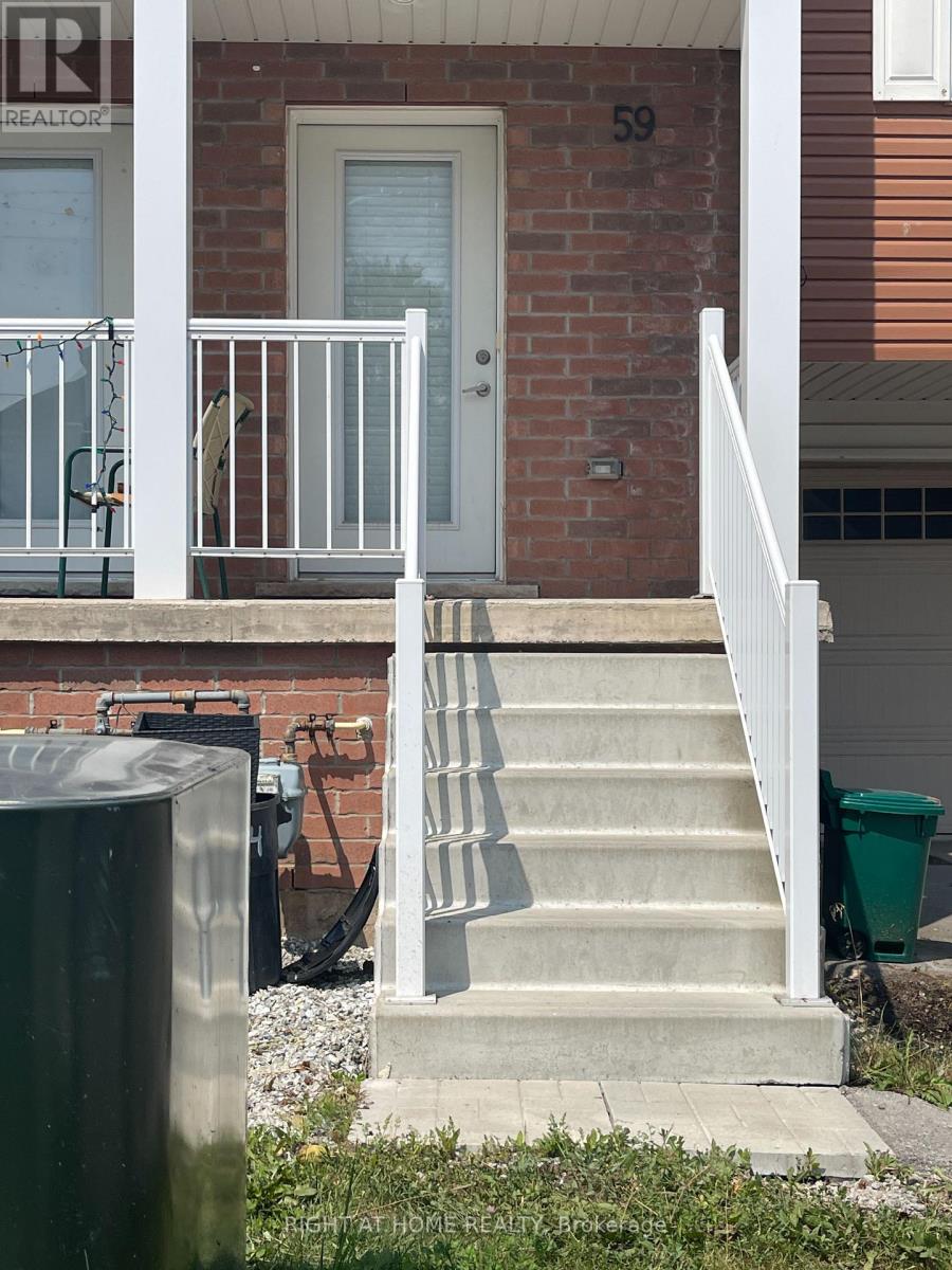 59 Denistoun St, Welland, ON L3C 0H6