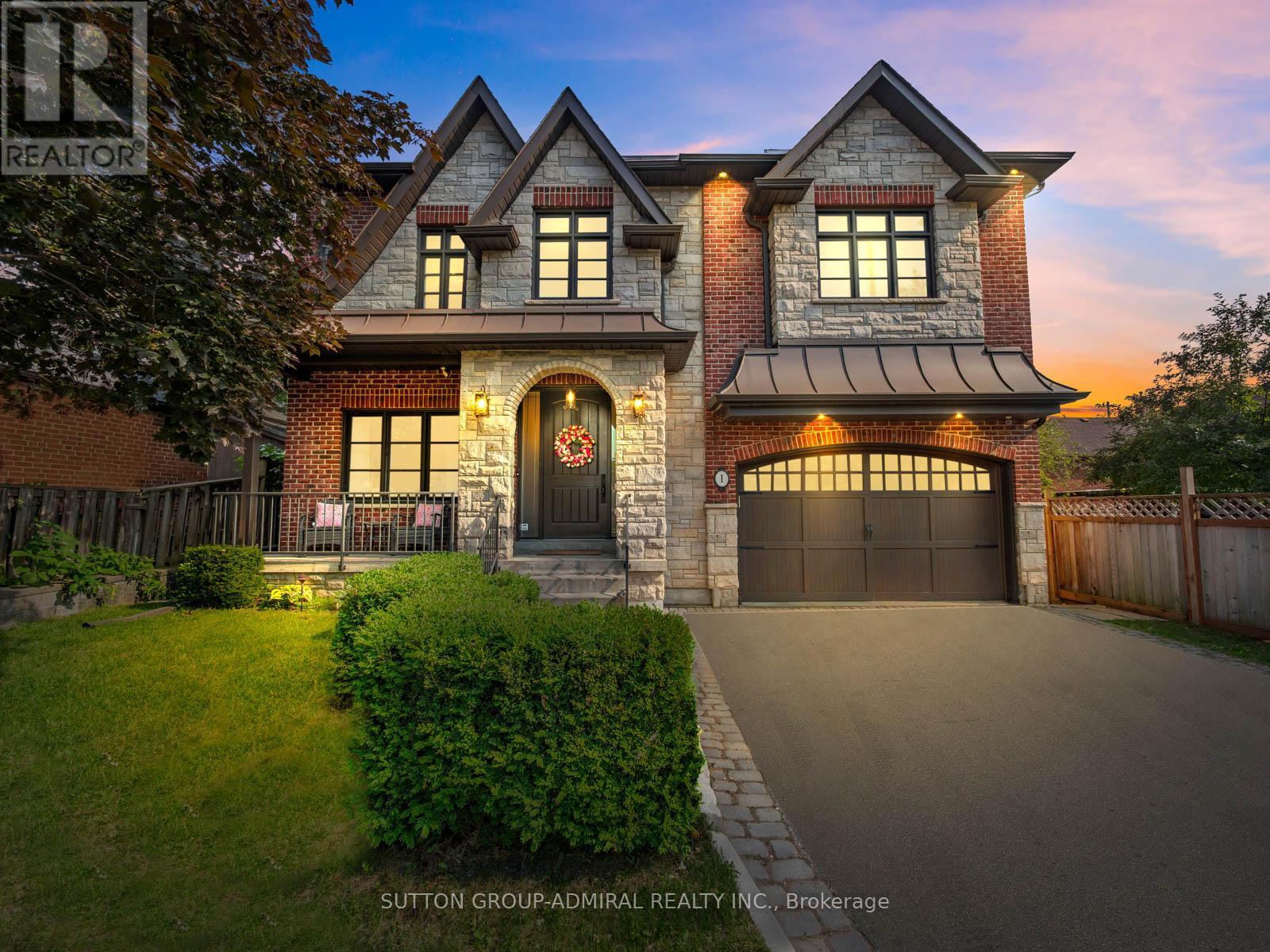 1 Dustan Cres, Toronto, ON M4J 2X2