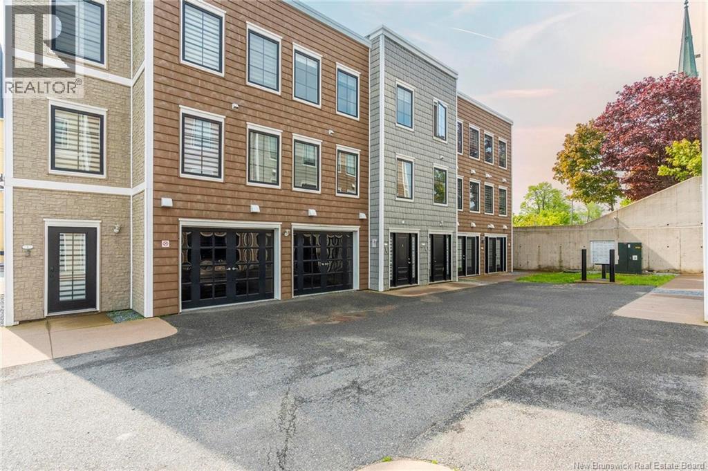3 Cathedral Ln, Saint John, NB E2L 0E7