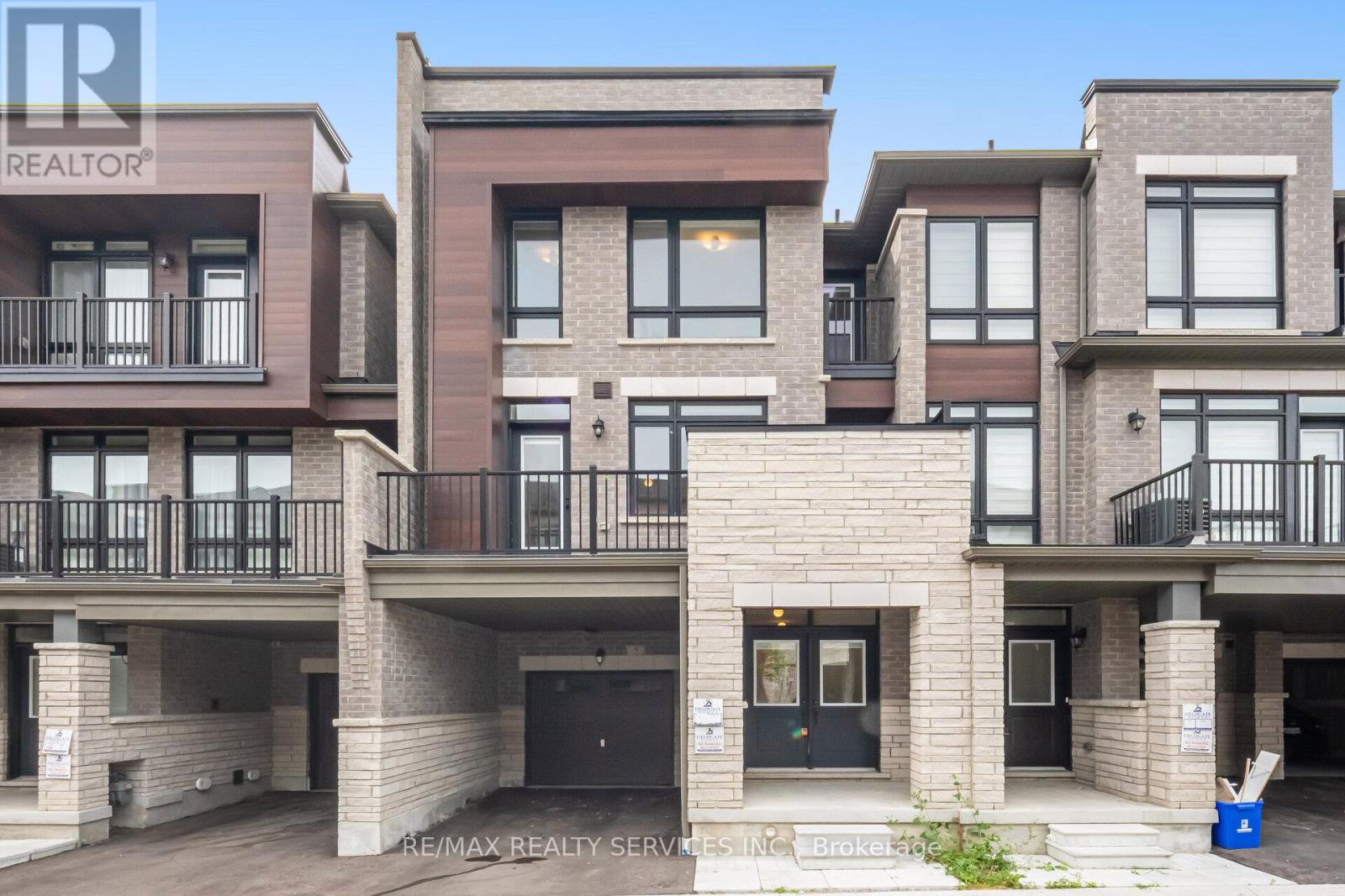 5 Nimmo Ln, Ajax South East, ON L1S 0H2