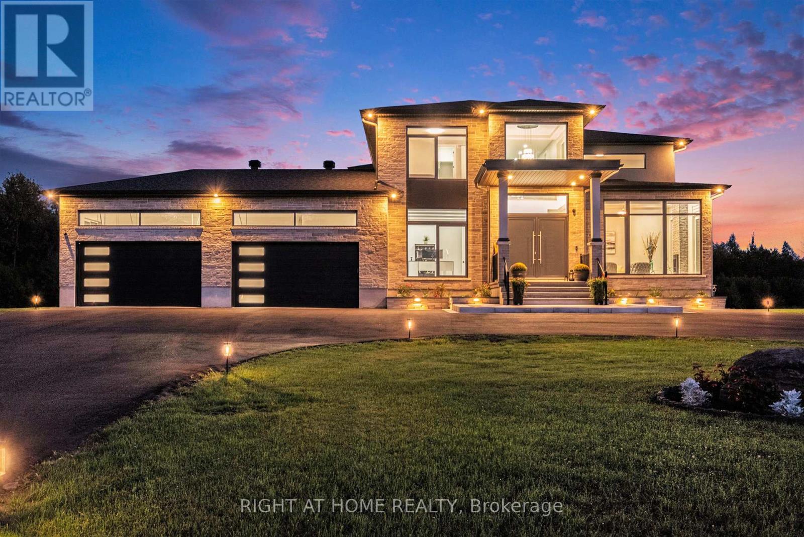 5046 Green Links Way, Ottawa, ON K4P 0G6