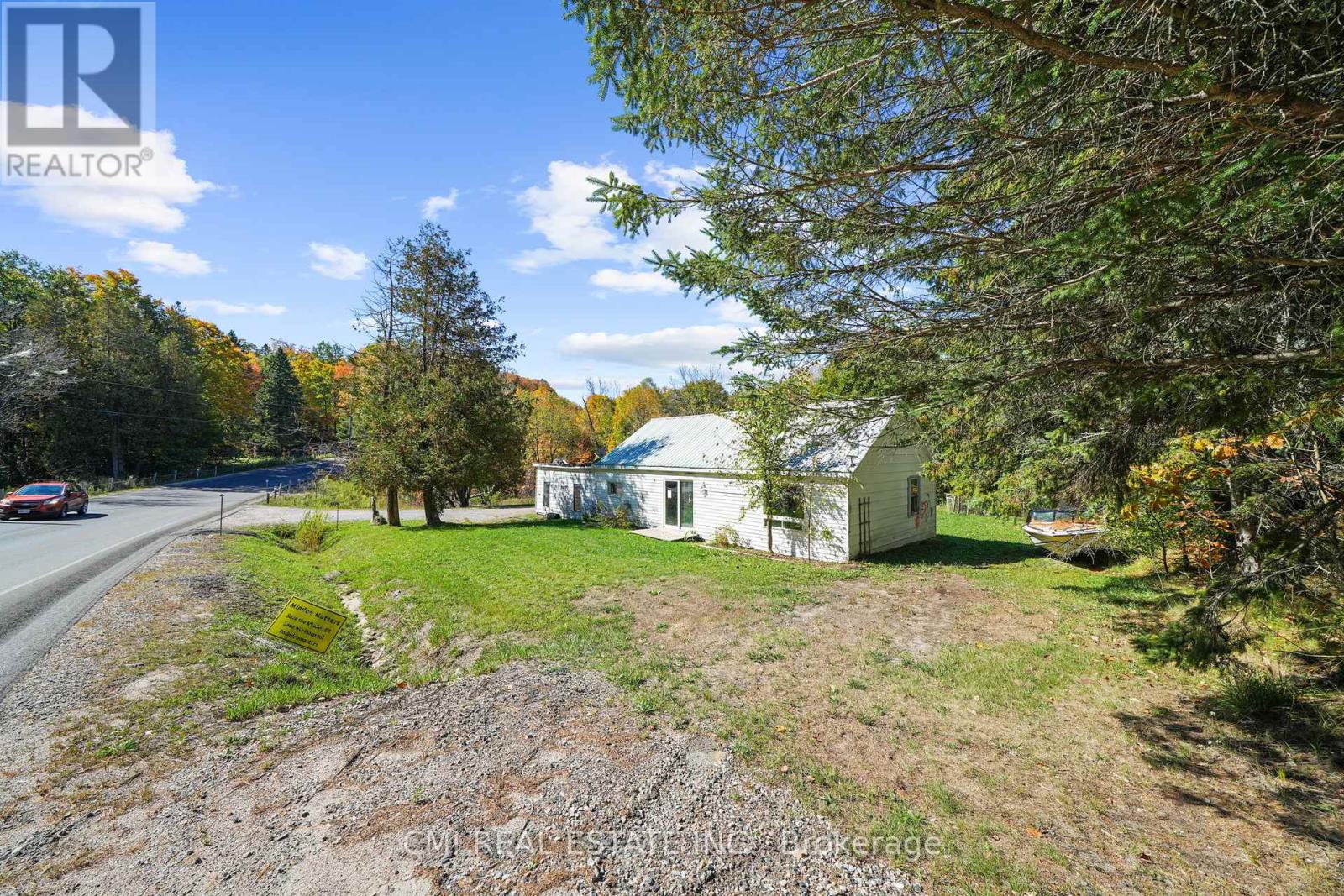 1093 S Lake Rd, Minden Hills, ON K0M 2K0