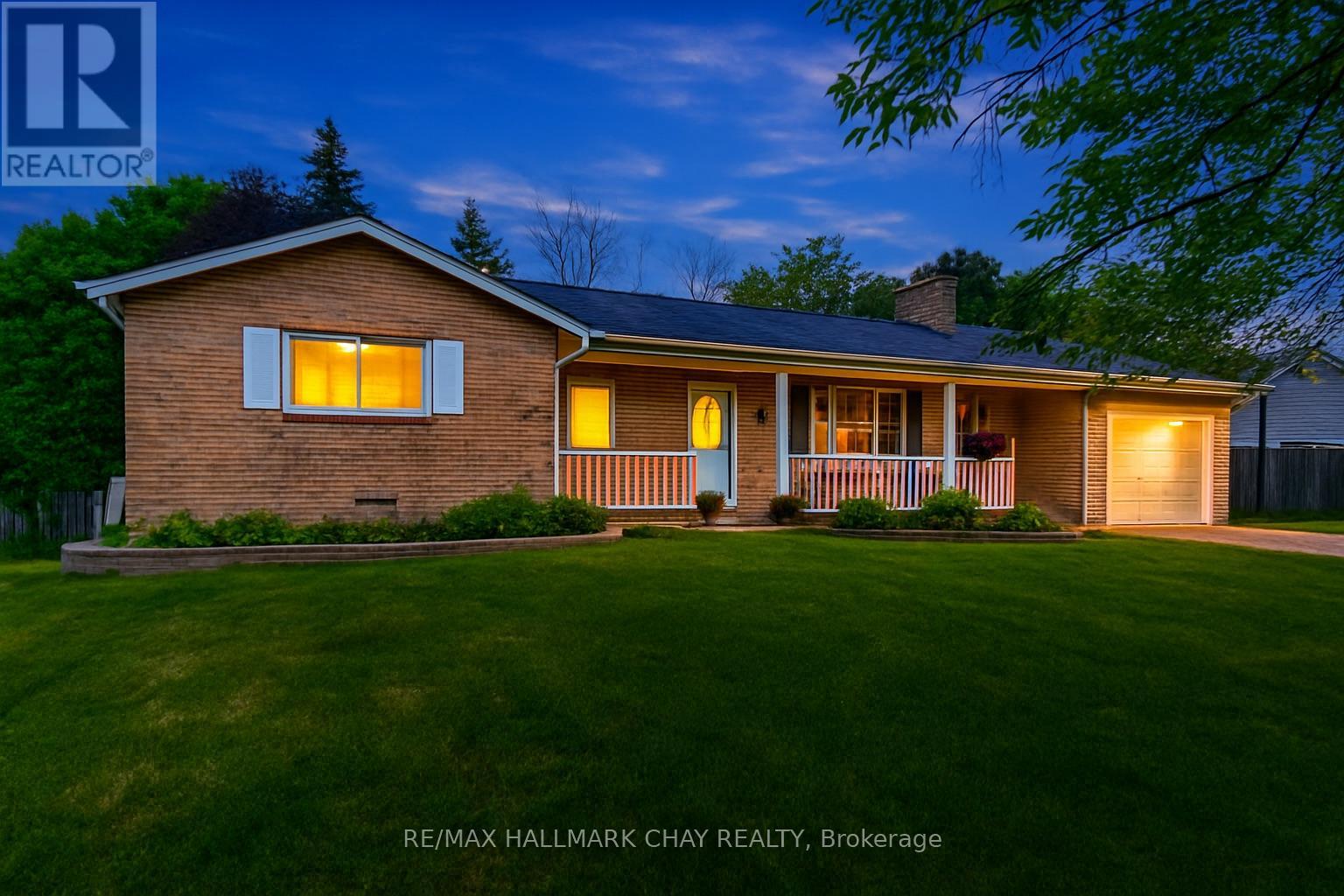 4049 Bayview Ave, Ramara, ON L3V 6H7