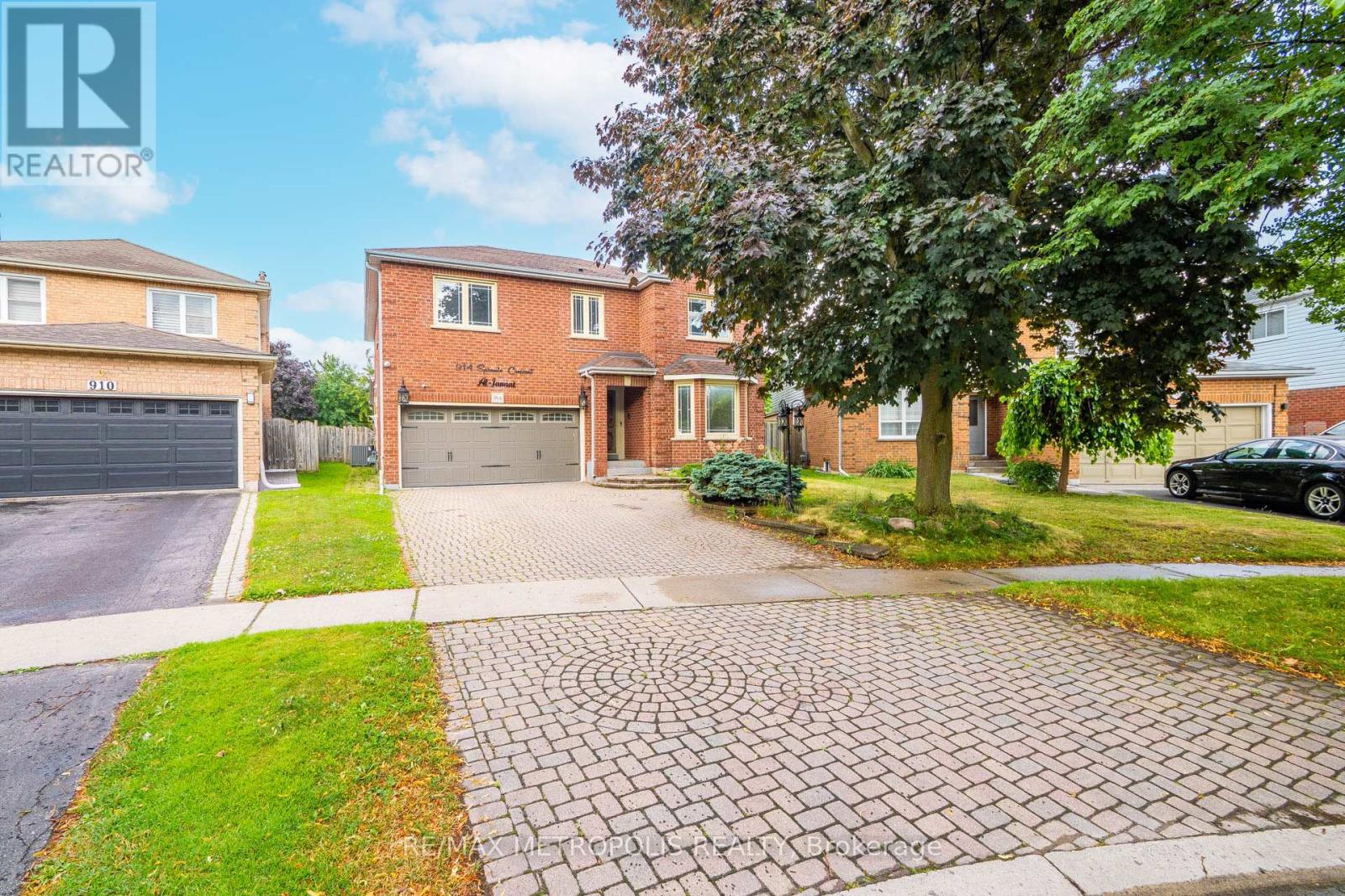 914 Sproule Cres, Oshawa, ON L1K 2C8