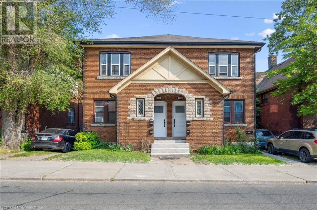 527 Kingston Rd, Toronto, ON M4L 1V5