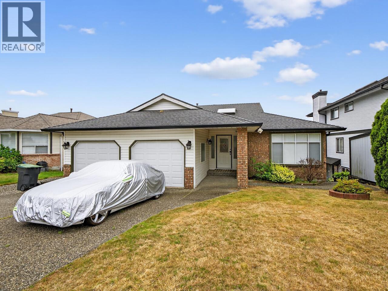 3312 Grosvenor Pl, Coquitlam, BC V3E 3G6