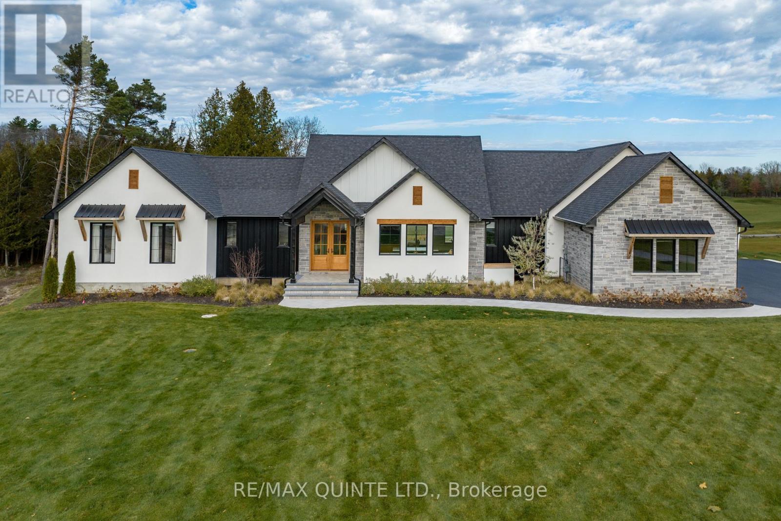 16 665 Harmony Rd, Belleville Thurlow Ward, ON K0K 1V0