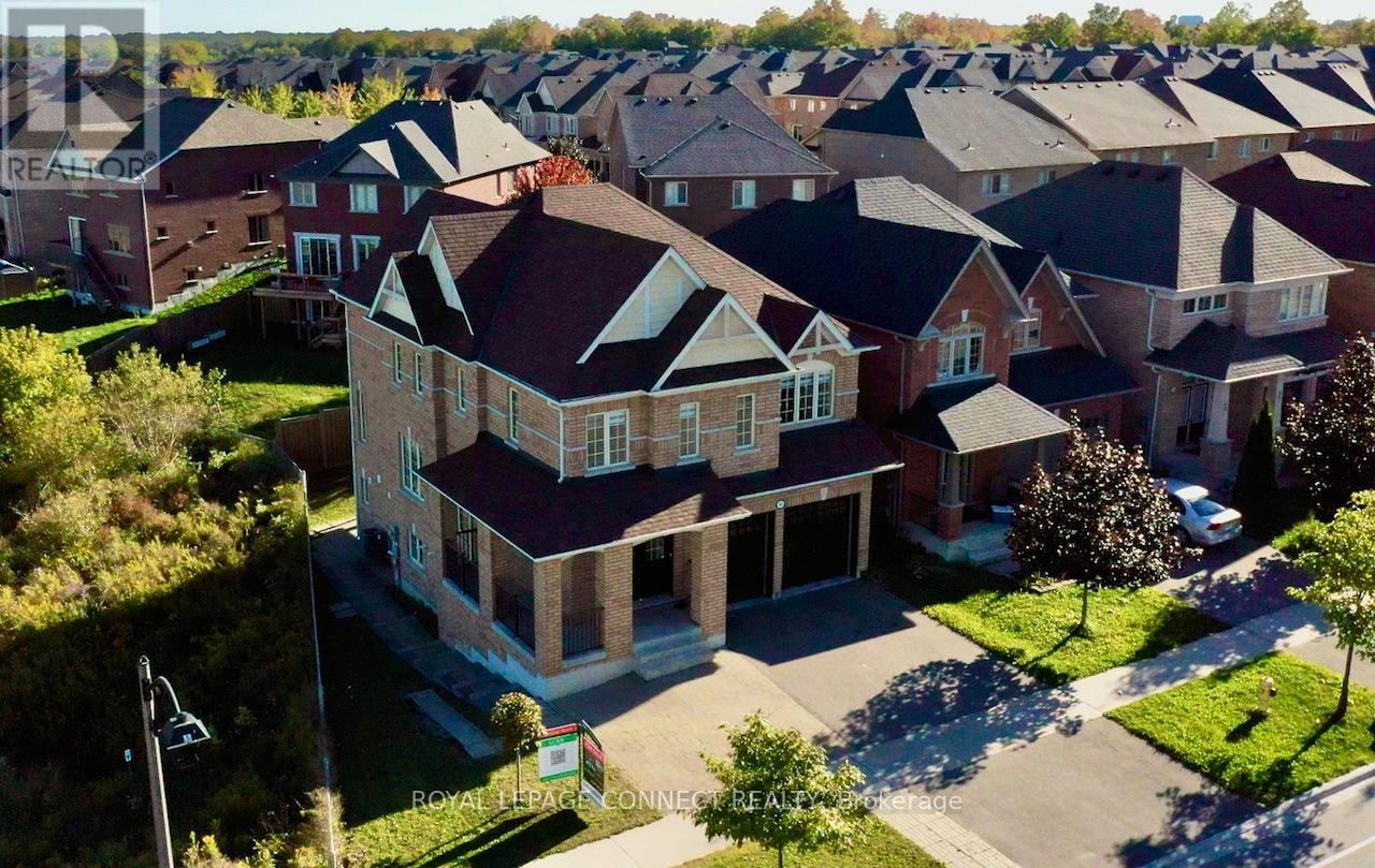 153 Windfields Farm Dr, Oshawa, ON L1L 0K2