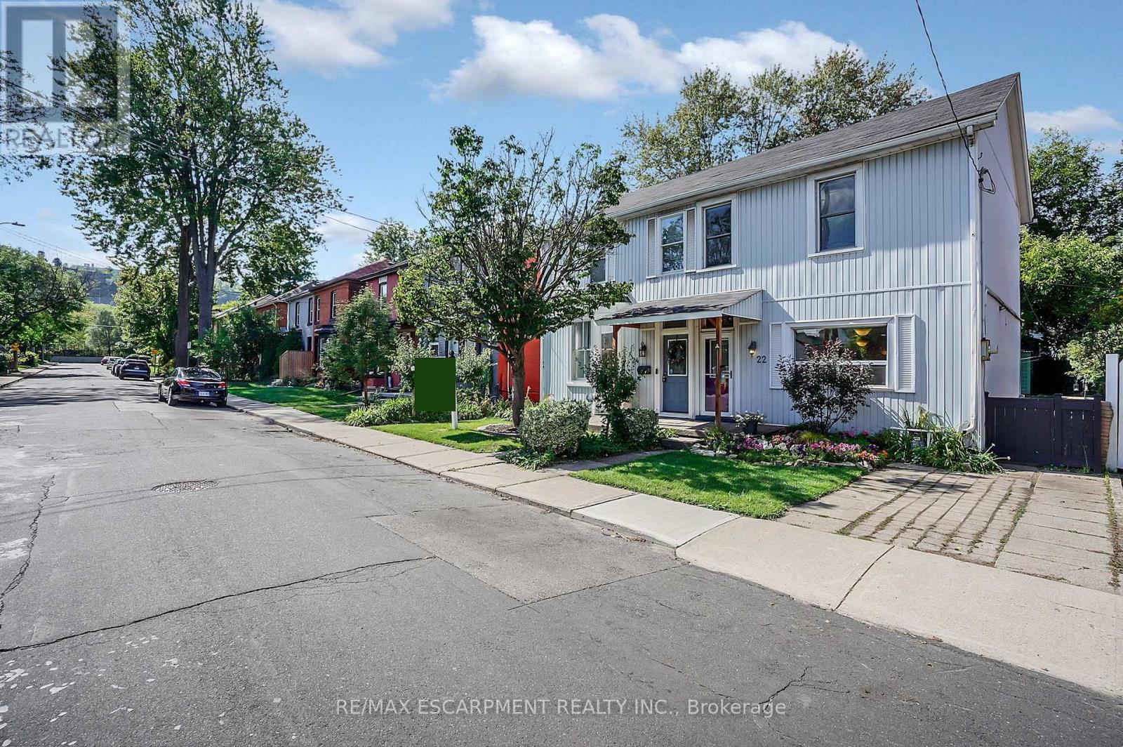 22 Liberty St, Hamilton, ON L8N 2N6