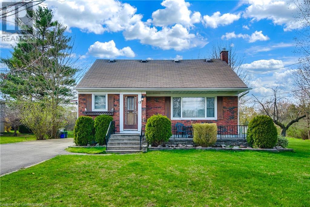12 Valley Rd, St. Catharines, ON L2S 1Y6