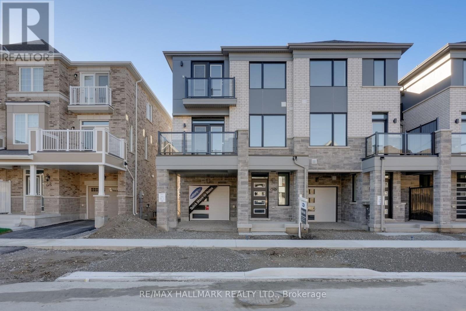 66 Ennerdale St N, Barrie, ON L9J 0Z9